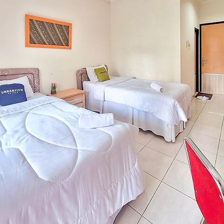 Urbanview Hotel Tridaya Cisarua Puncak 外观 照片
