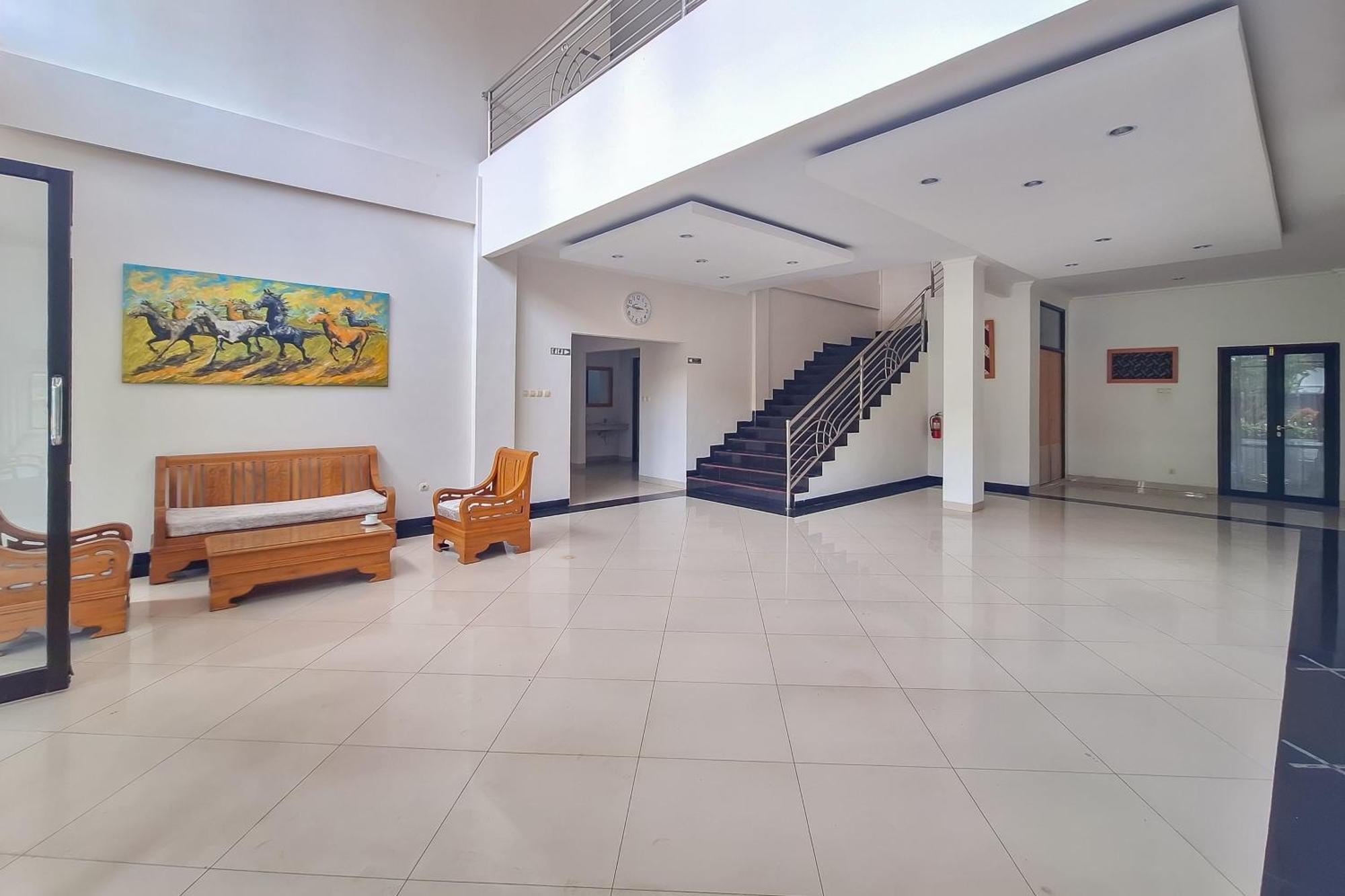 Urbanview Hotel Tridaya Cisarua Puncak 外观 照片